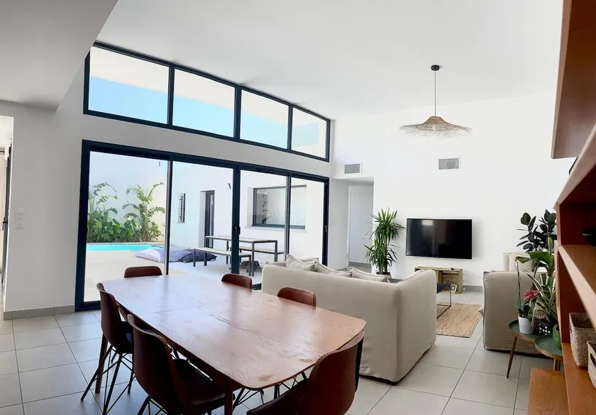 Oasis Blue Perpignan Canet - Image 1