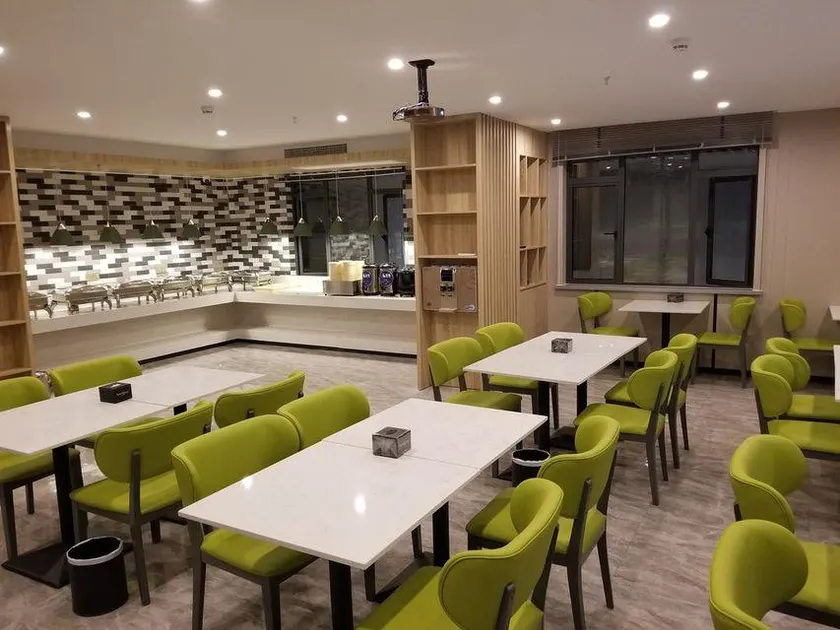 Qingmu Hotel (Nanjing Zhongling Street Metro Station) - Image 1
