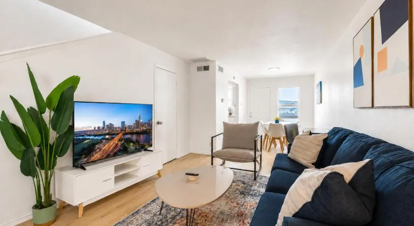 Central Chic 2BR King Suites Close to UT, Moody Center, & DT - Image 1