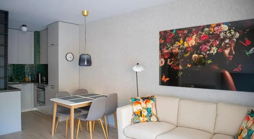 Madrid: A modern 2-bedroom apartment with parking - Image 1