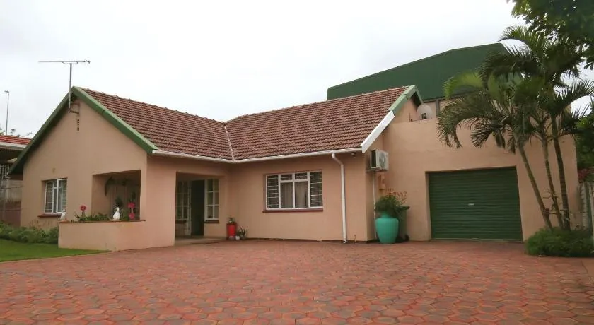 JoThams Bed & Breakfast or Self-catering - Image 1