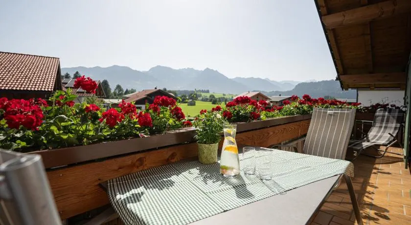Alp-Chalet - Image 1