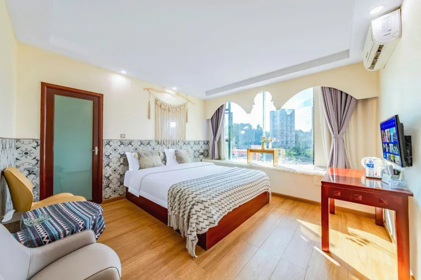 Xueyuan Hotel (Pengxi Branch) - Image 1