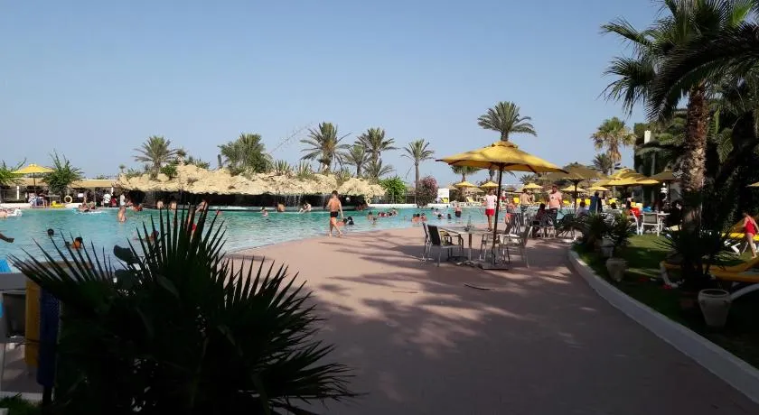 Apartment in LTI Mahdia Beach Hotel - Image 1