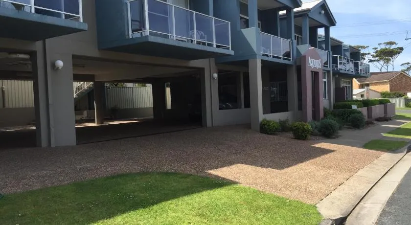 Aquarius Apartments Mollymook - Image 1