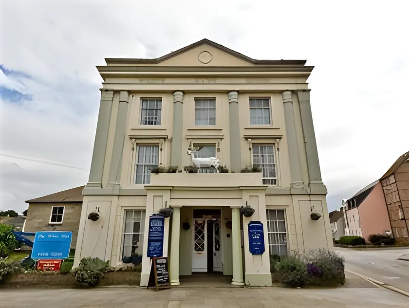 The White Hart Hotel - Image 1