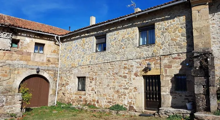 Casa en Orbó-Brañosera - Image 1