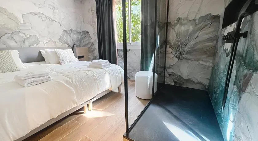 T2 Luxe Canet - 50m plage - Séjour romantique & Love room - Image 1