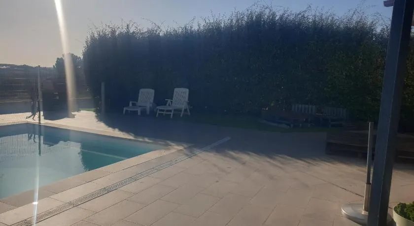 Chambre d'hôte avec accès piscine - Image 1