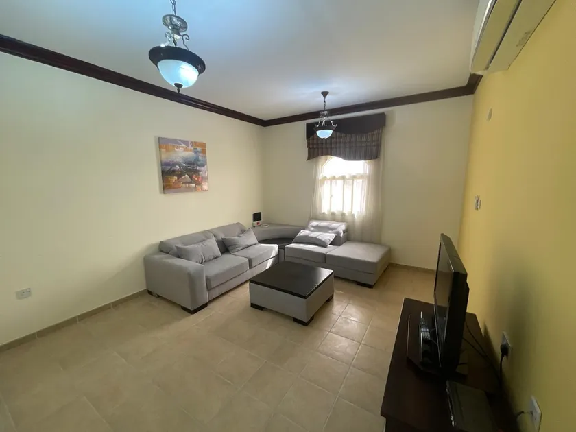 Lovely 1 Bedroom Apartment - Image 1