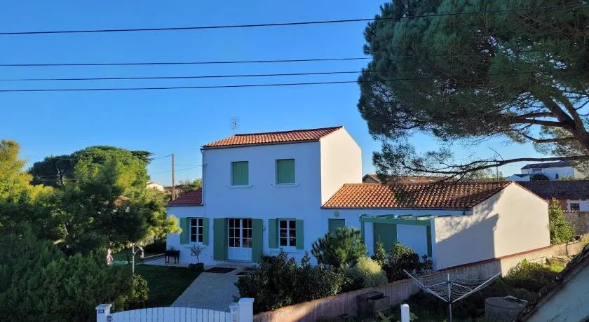 Tout prêt, tout près du fort - Image 1