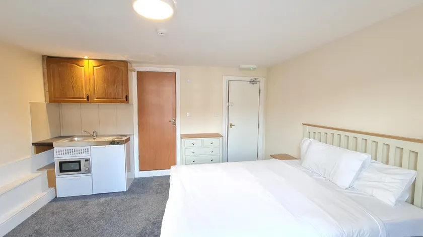 Grace Apartments - Living Rock - Image 1