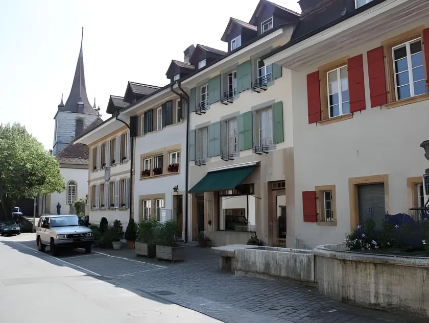 The Old Town Flat - Image 1