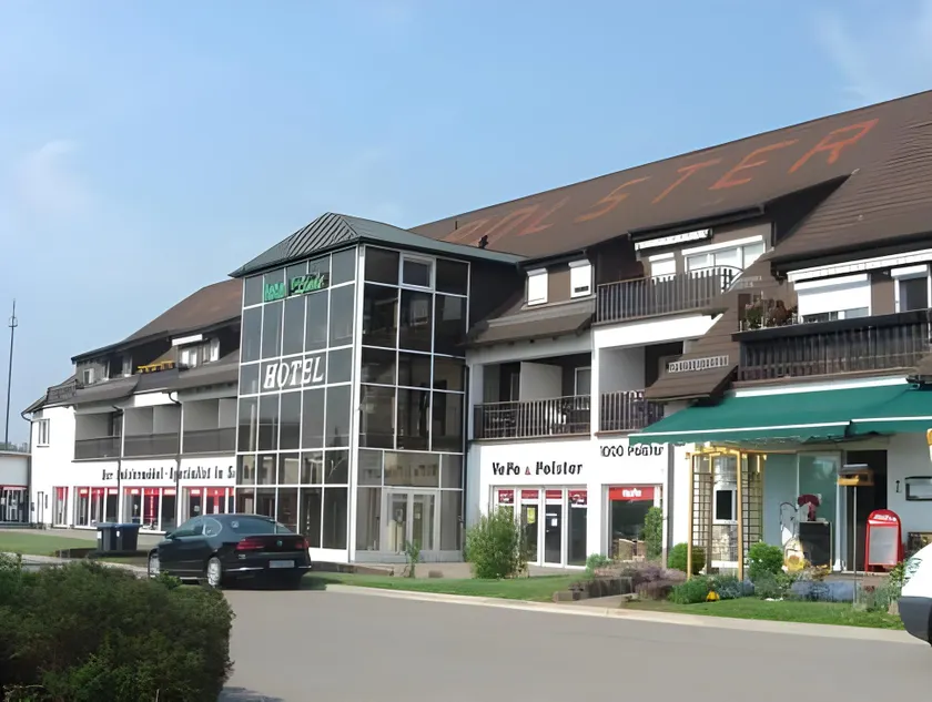 Hotel zum Jahnatal - Image 1