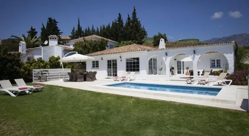 Fantastic renovated villa annex - Image 1