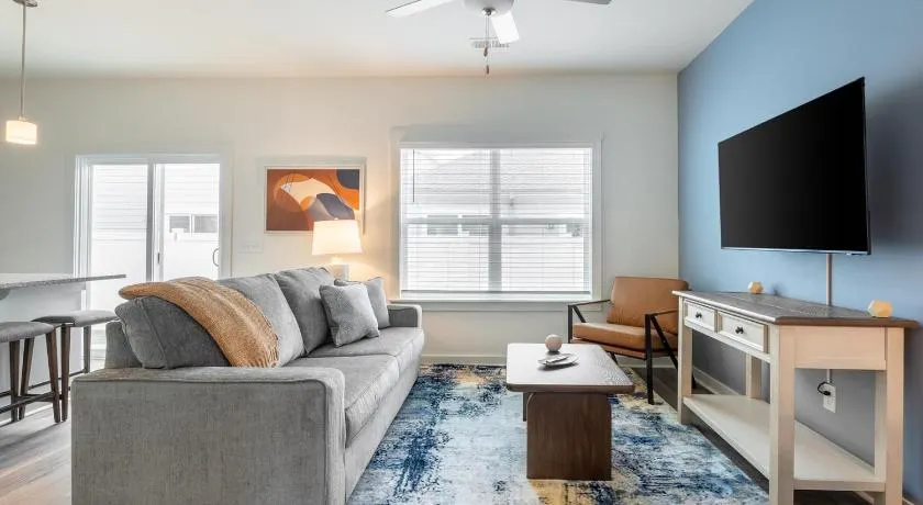 Landing Apartments - Abrazo at Rice Hope - Image 1