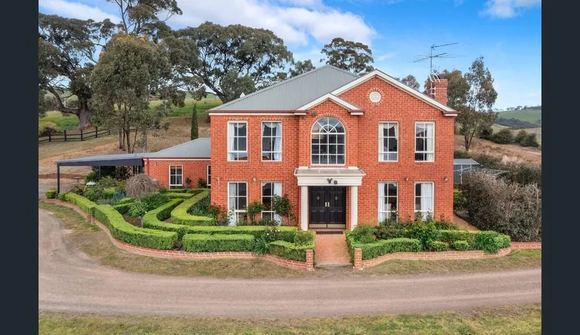 Centelle Park Farm Stay - Image 1