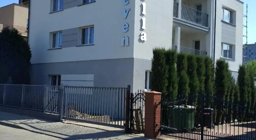 Villa Eleven - Image 1