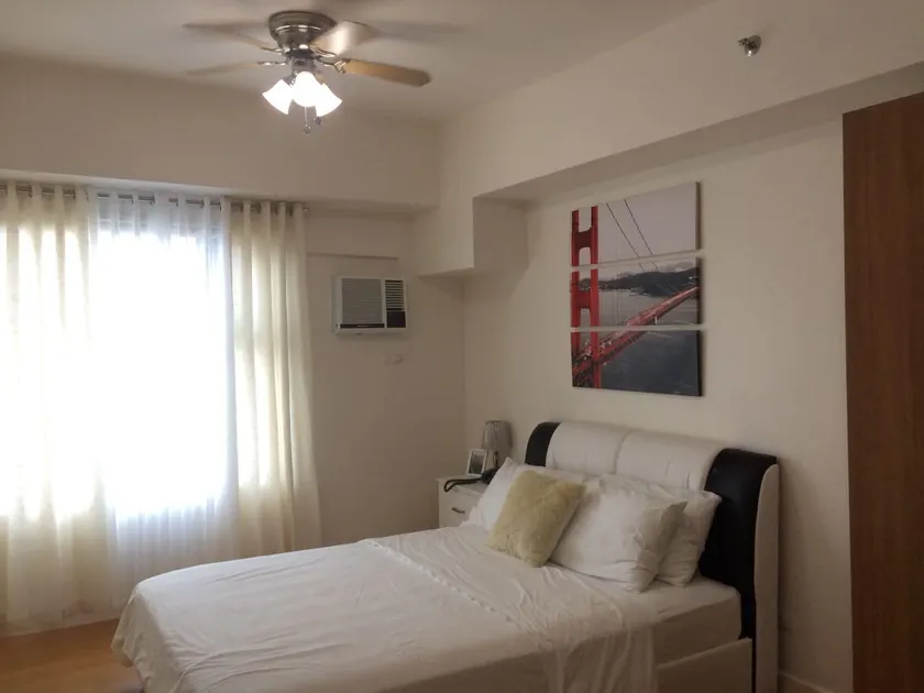 Condo3 @ Robinsons place + netflix + pool - Image 1