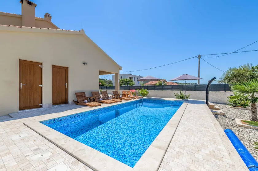 Villa Half Moon - Image 1