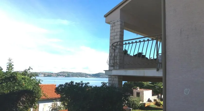 Seaview apartment Marta - Image 1