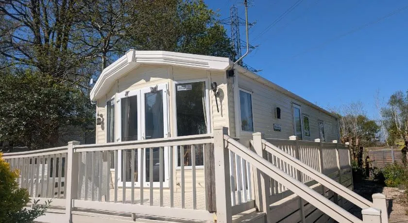 Monument - 2 bedrooms sleeps 4 - Image 1