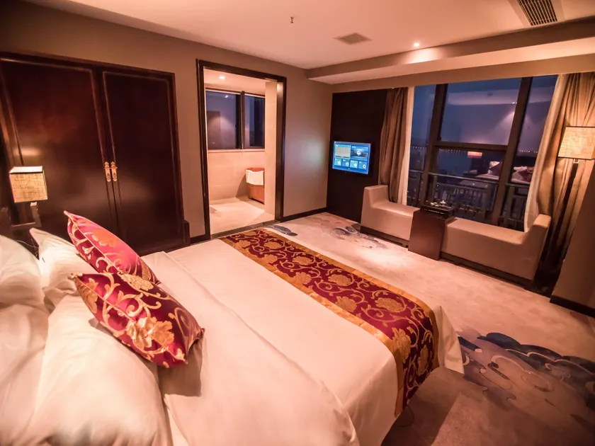 New Beacon Chuyu Hotel - Image 1
