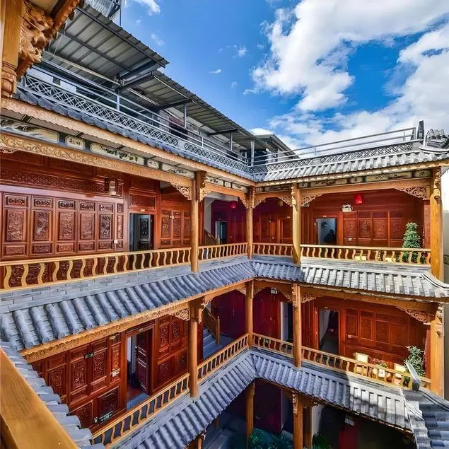 Dali Ancient Town-Jinbi Yayuan Inn - Image 1