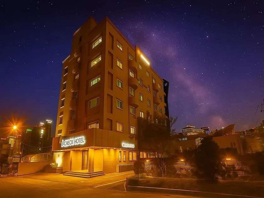 I-check Hyunjin Hotel - Image 1