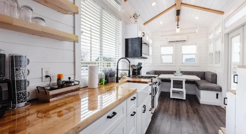 Peaceful Tiny Home - Image 1