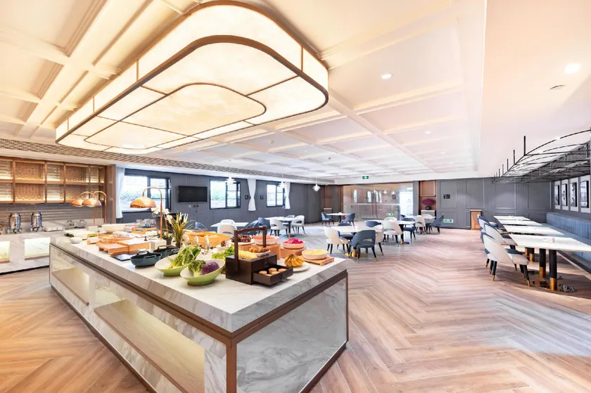 Atour Hotel Nanchang Red Valley Beach Causeway Bay - Image 1