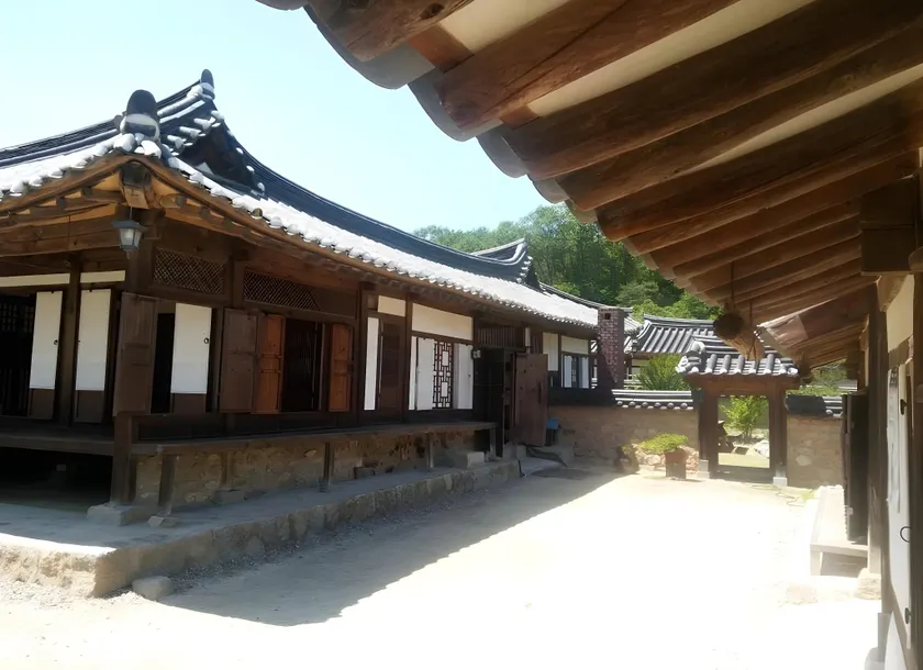 Bonghwa Hanok Old House Pension - Image 1