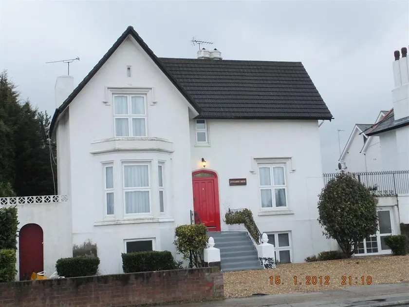 Jessamine House Hotel - Image 1