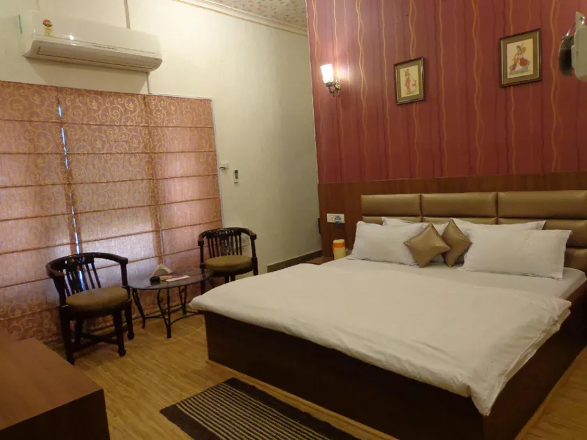 Hotel Aashyana - Image 1