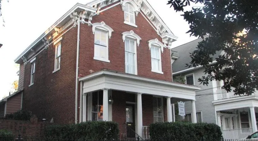 Olde Town Inn - Image 1