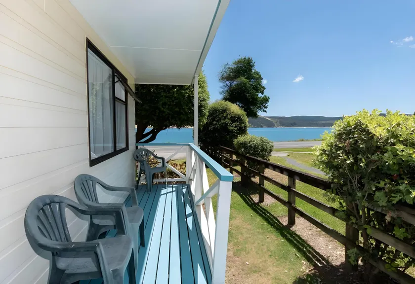 Opononi Lighthouse Motel - Image 1