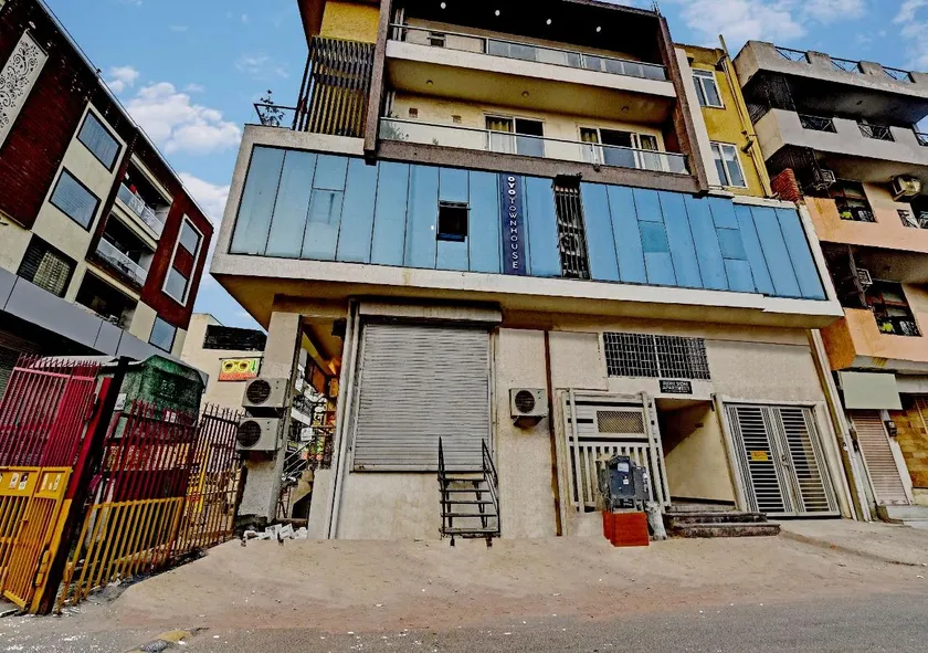 Hotel O The Circle Rajapark - Image 1