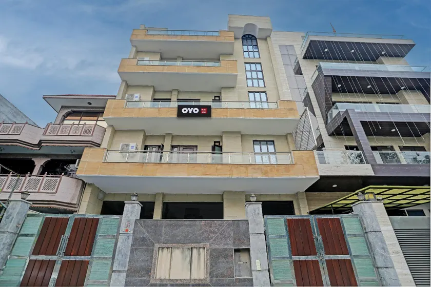 Townhouse DSR SECTOR 19 - Image 1