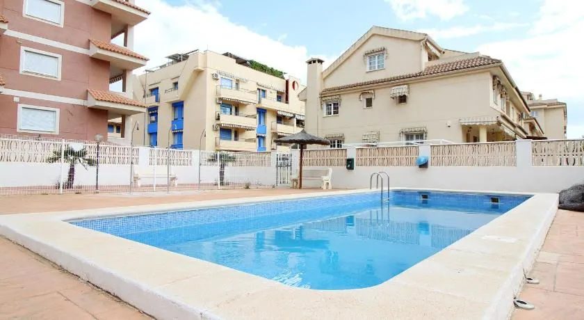 Global Vacacional, Estudio para parejas con piscina en Canet playa - Image 1