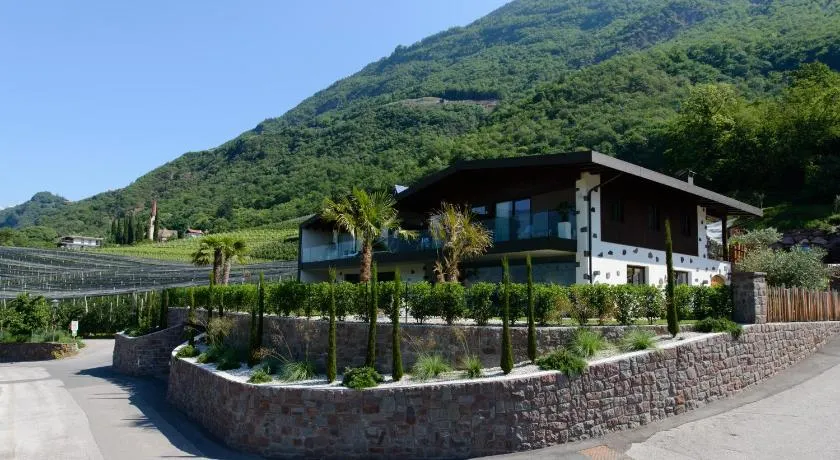 Moar Lodge - Image 1