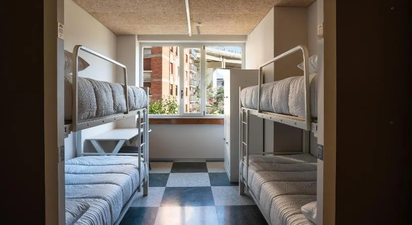 Lamia BBK Women Hostel-Solo mujeres - Image 1