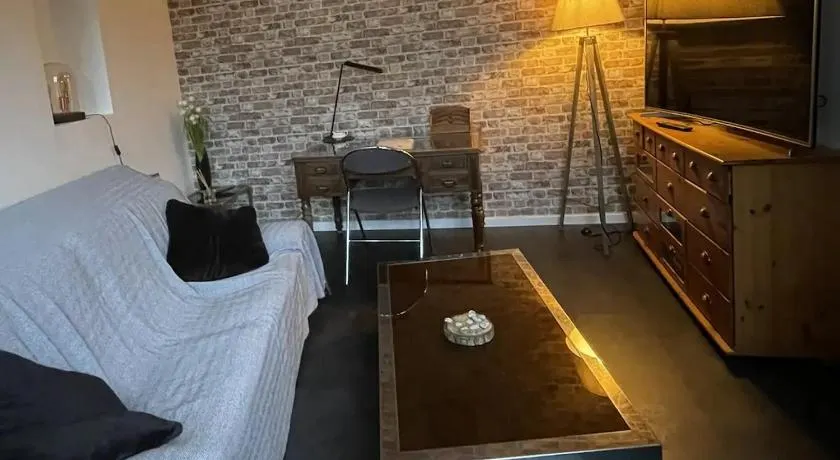 Chambre indépendante proche parcours Loire à Vélo - Image 1
