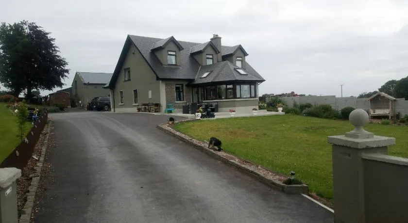 Blackbrink cottage - Image 1