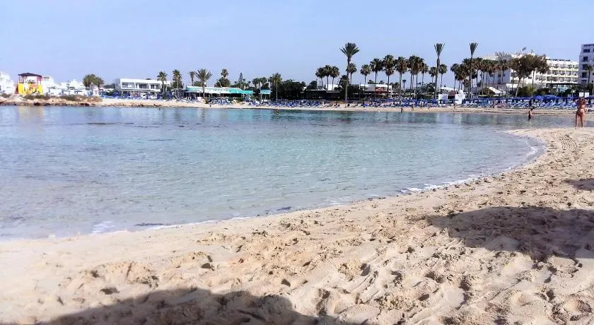 Christopher's Sandy Beach Suites - Image 1