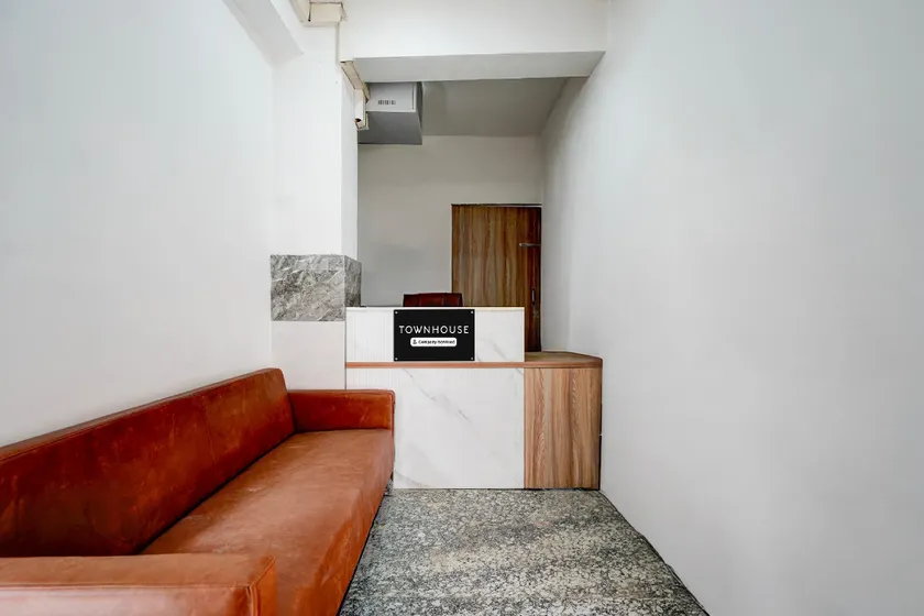 Townhouse Sector 18 Udhyog Vihar - Image 1
