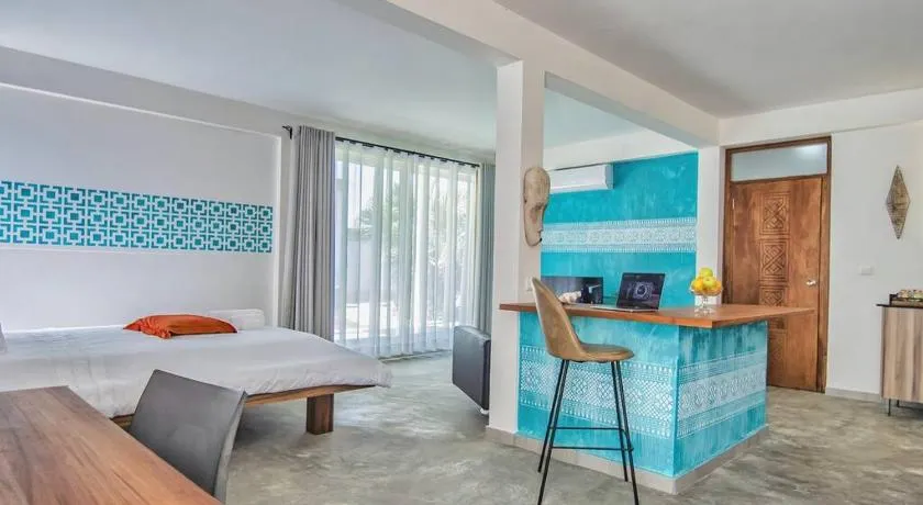 Contemporary Private Studio with Pool and Kitchen - Image 1