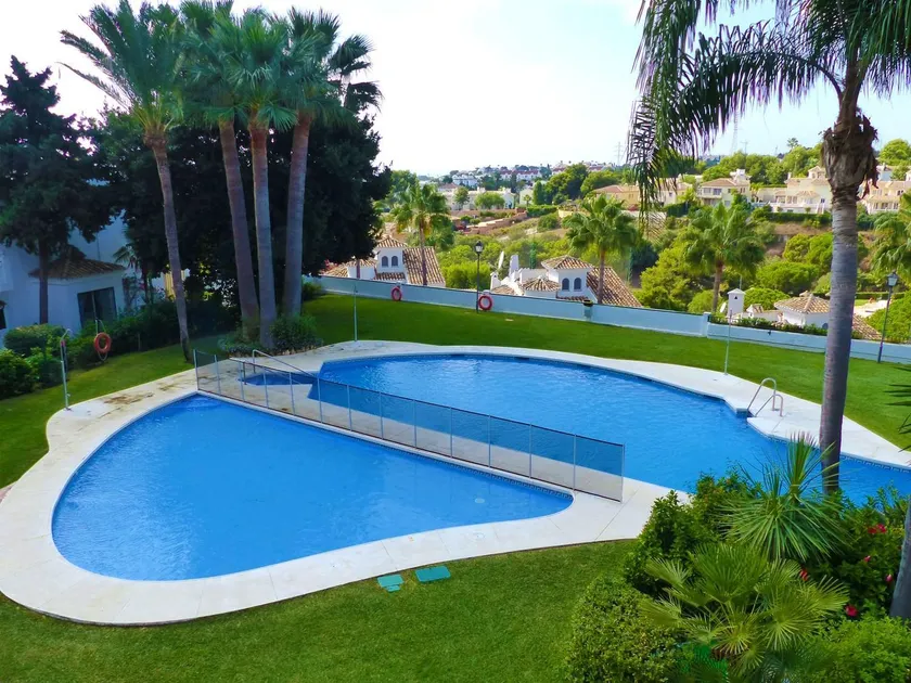 107336 - Apartment in Calahonda - Image 1