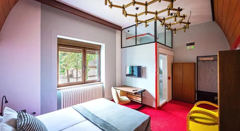 PB Urban Garden Stay with secured Parking - Image 1