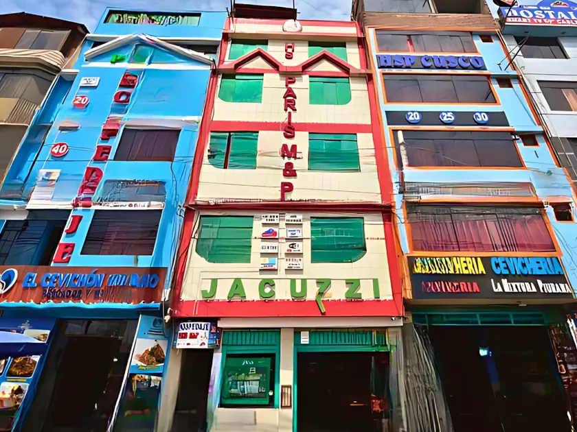 Visita Lima con excelente ubicación "Hostal Paris" - Image 1