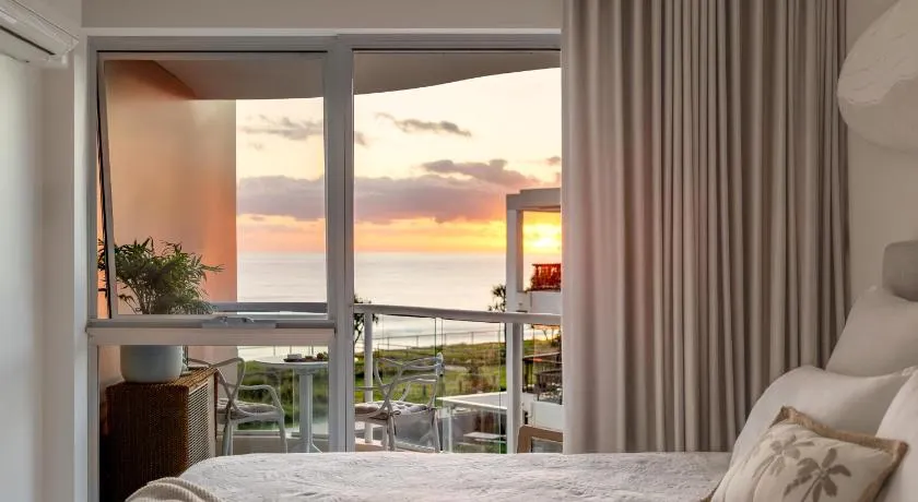 Ocean View Retreat Azure Beachfront Bliss - Image 1